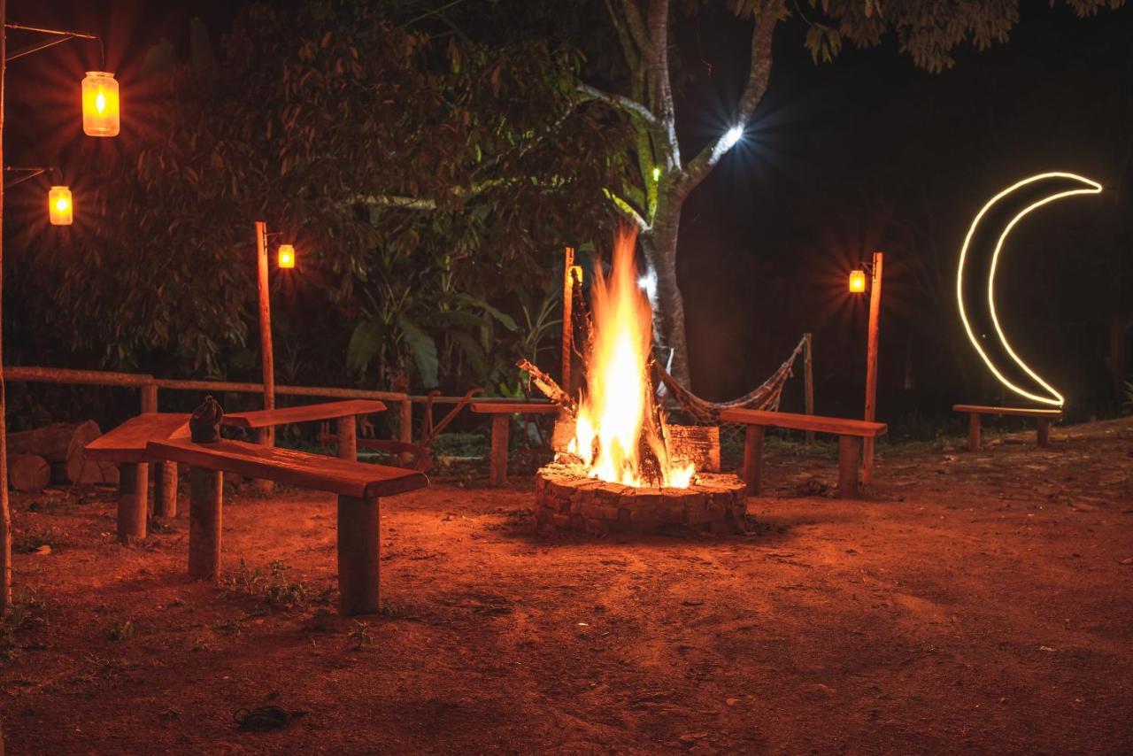 Pousada Recanto Da Lua Hotel Caparao Velho Bagian luar foto