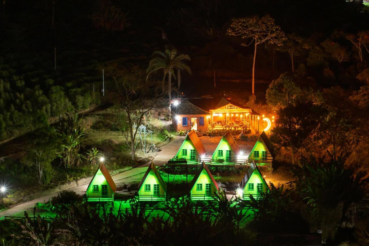 Pousada Recanto Da Lua Hotel Caparao Velho Bagian luar foto